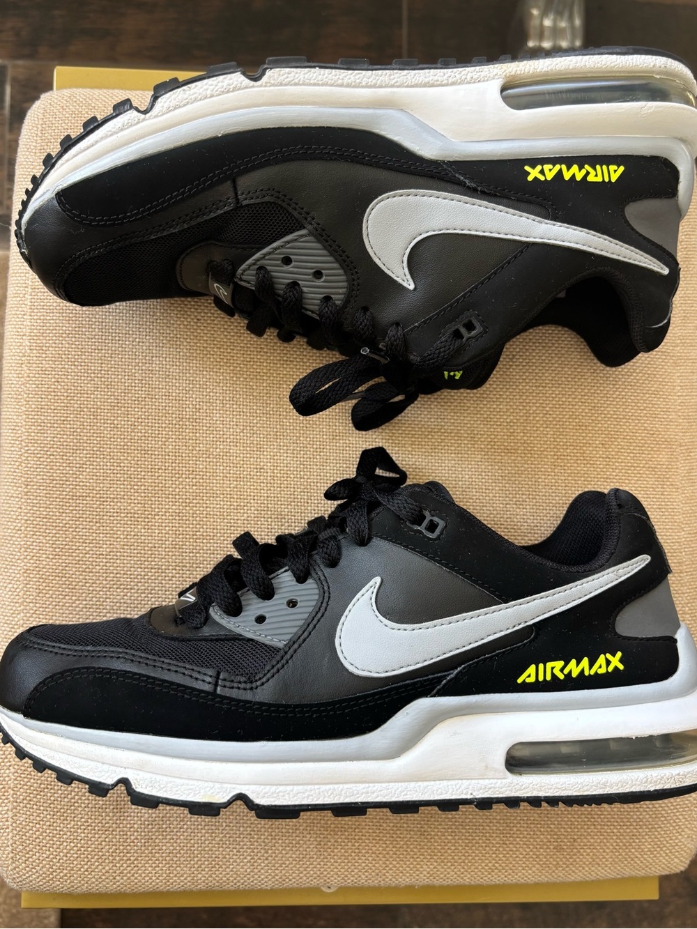 Nike Air Max Wright GS ‘Black Volt Sneakers